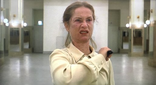معرفی فیلم معلم پیانو – The piano teacher