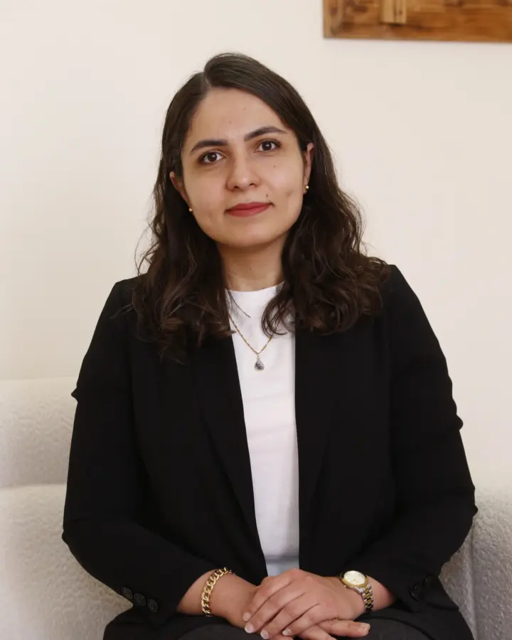 فرناز معصومیزاده، درمانگر روانکاوانه